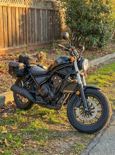 Customer photo review of 20L - Incognito Quick-Mount Small Honda Rebel 500 Saddlebags