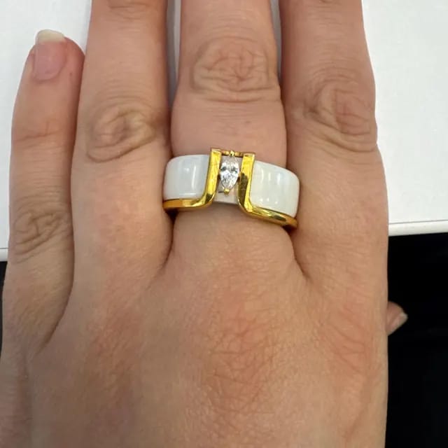 Customer photo review of Marquise CZ Sterling Silver Smart Ring Cover for Oura Ring