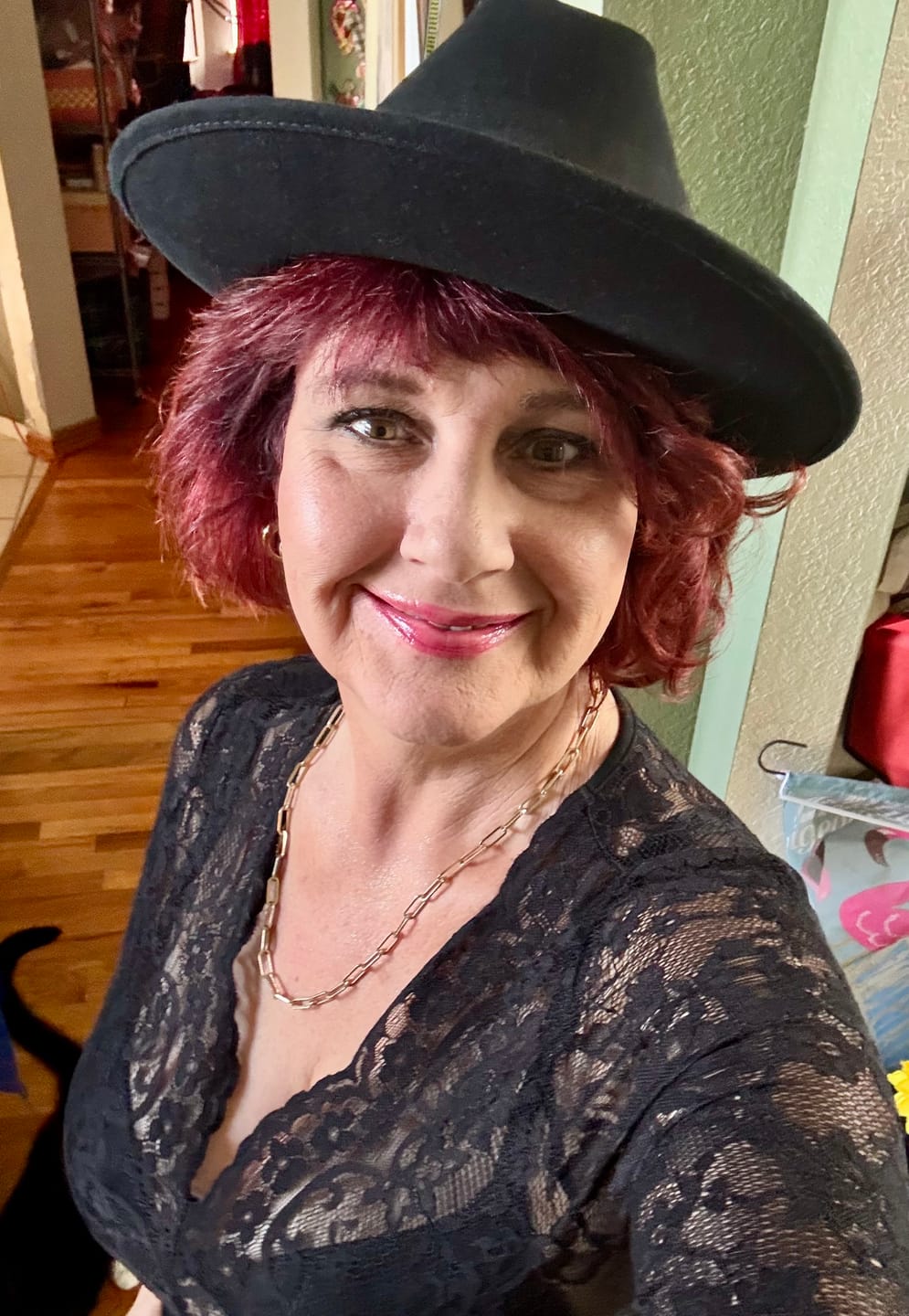 Customer photo review of Manhattan Fedora Furfelt Structured Fit