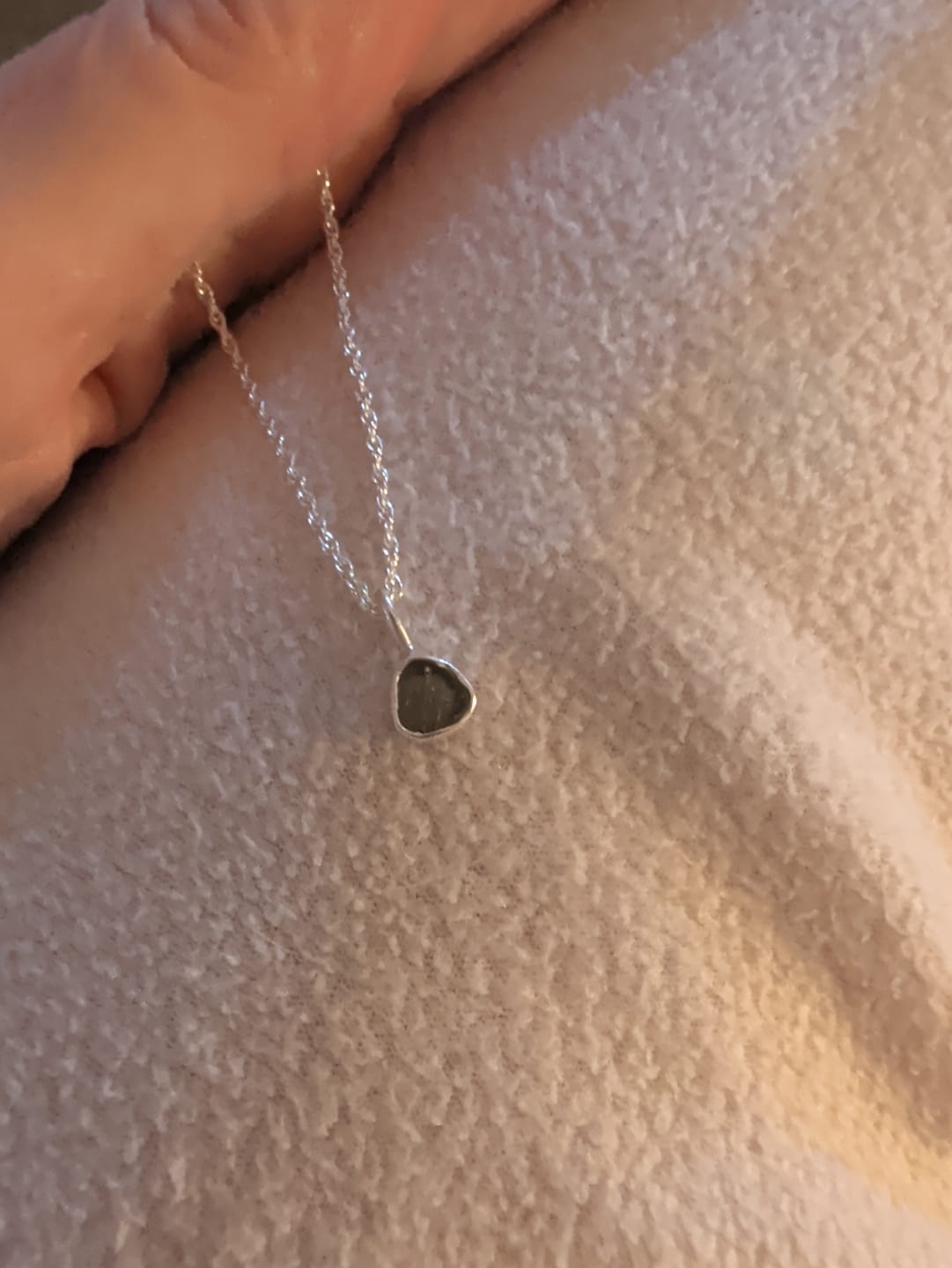 Customer photo review of Moldavite - Mini necklace pendant (sterling silver)