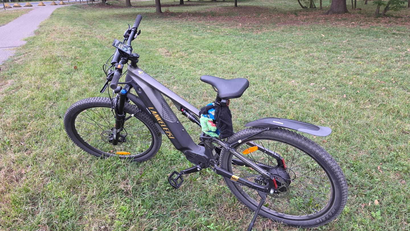 Customer photo review of Lankeleisi MG600 Pro 250W 29" Trails E-Mountain Bike 150/130 mm Full Suspension EMTB 960Wh Battery