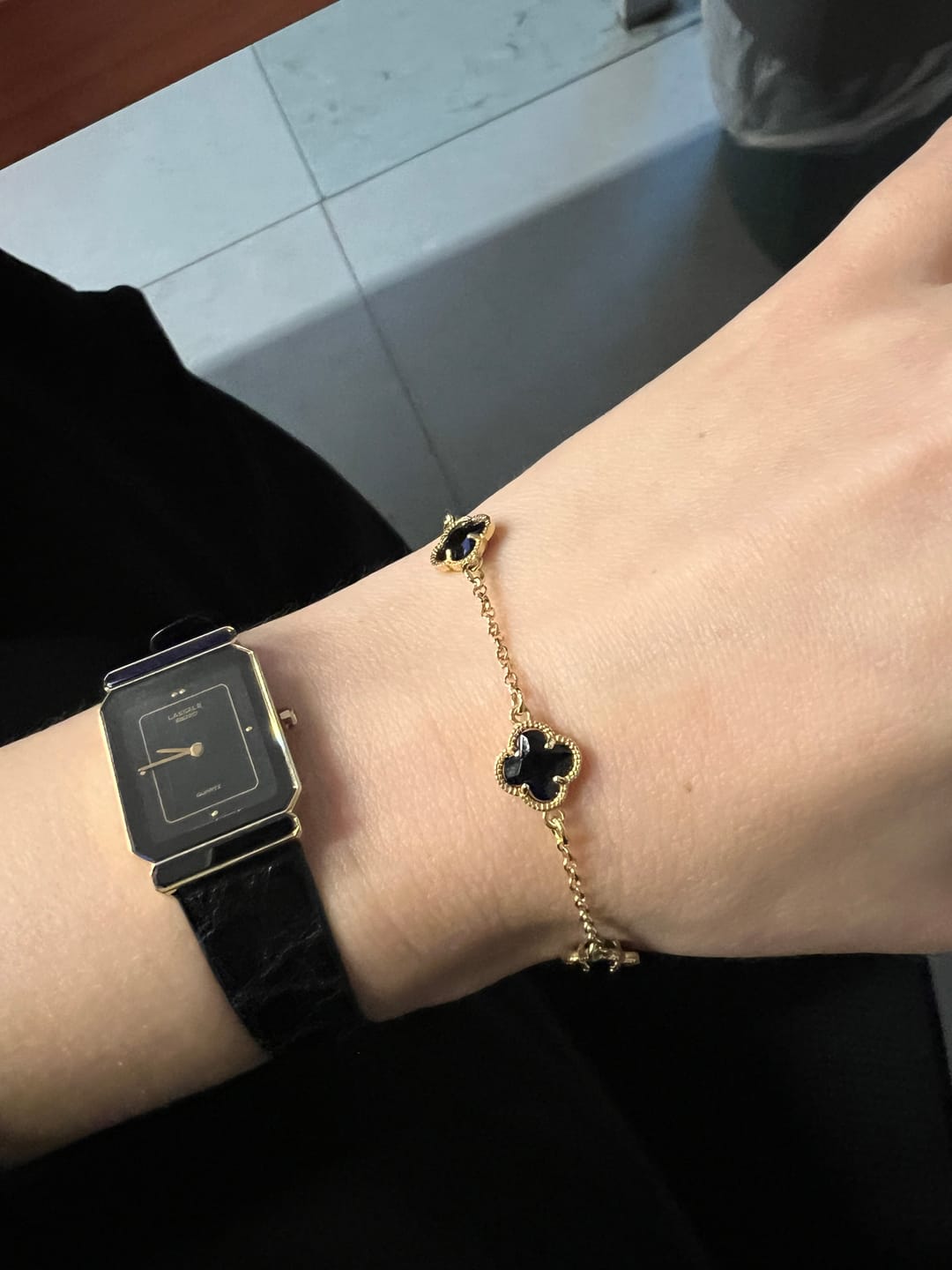 Customer photo review of Clover | Bracelet with Black Quartz