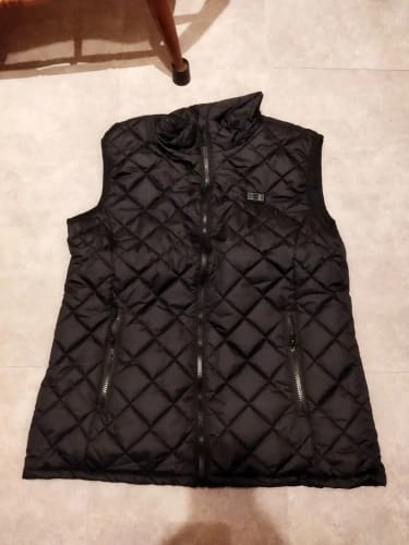Customer photo review of Women's Heated Quilted Vest with 21 Heating Zones
