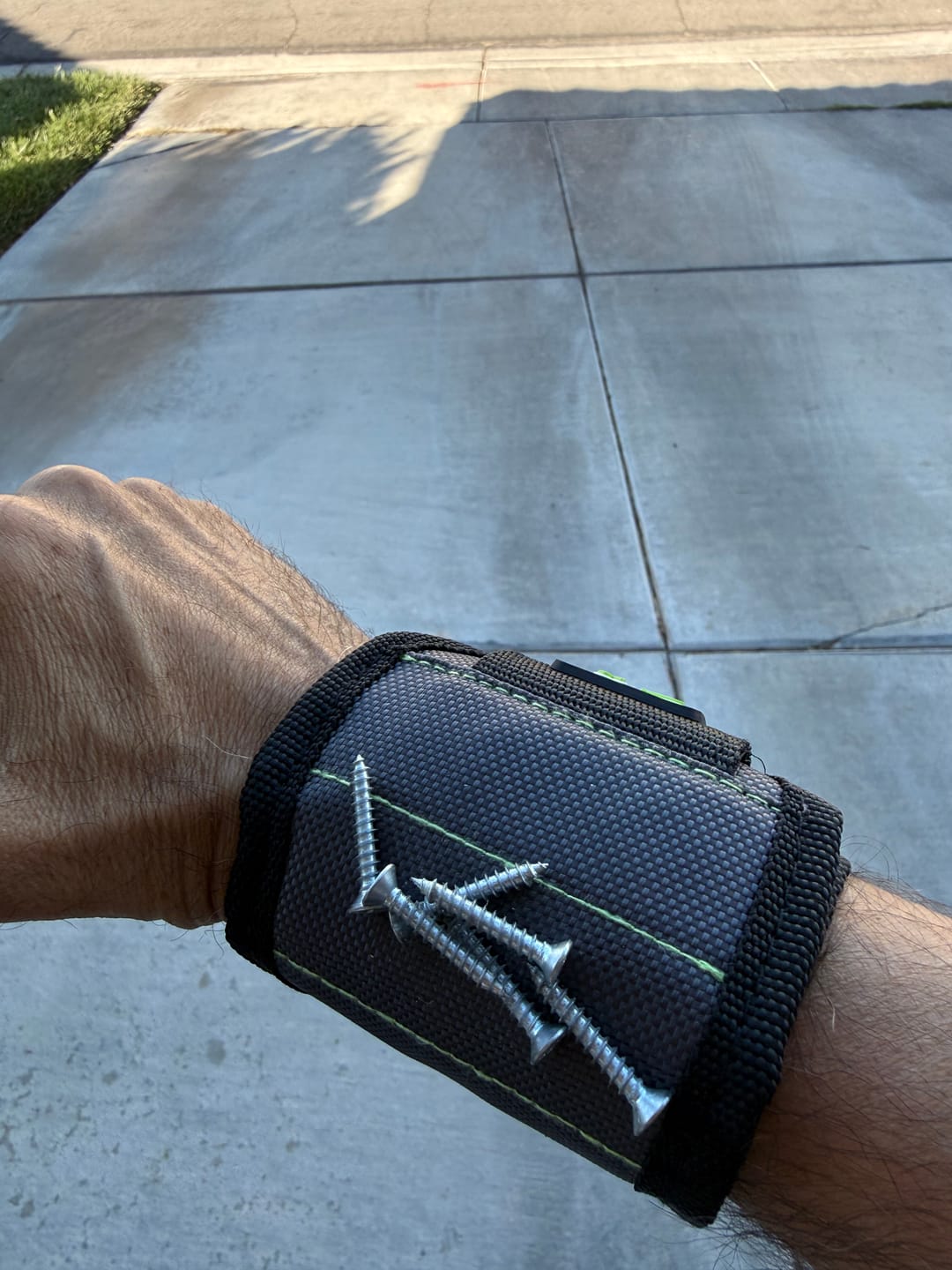 Customer photo review of Stud Pack Magnetic Wristband Organizer