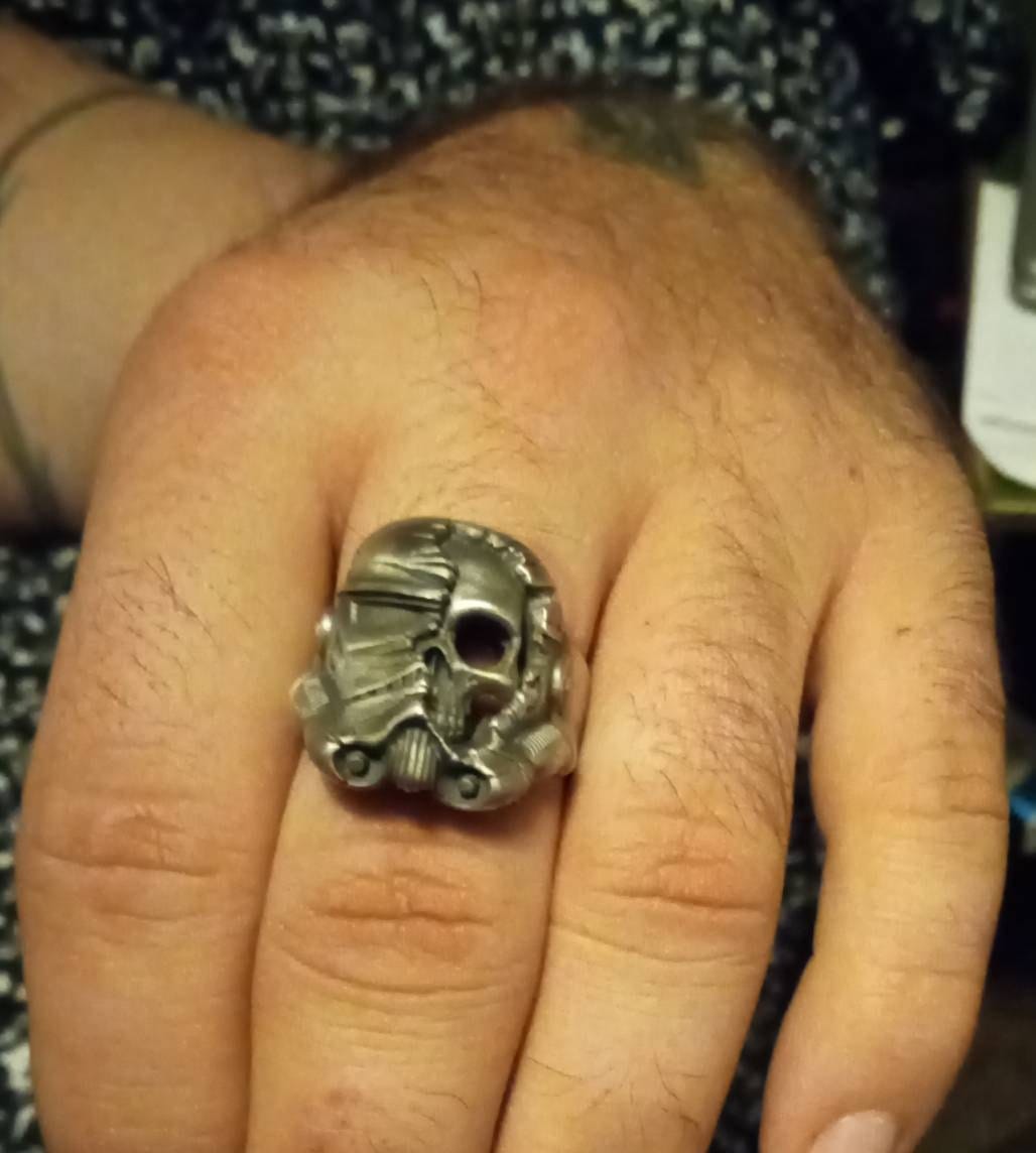 Customer photo review of Cracked Helmet Skull Ring