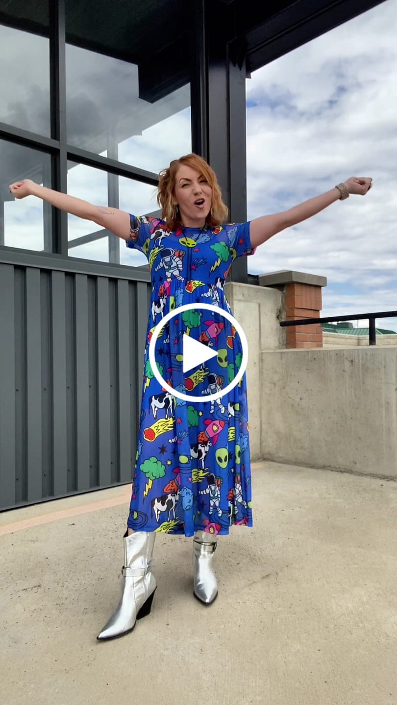 Customer video review of Not A Normal Field Trip Short Sleeve Mesh Dress