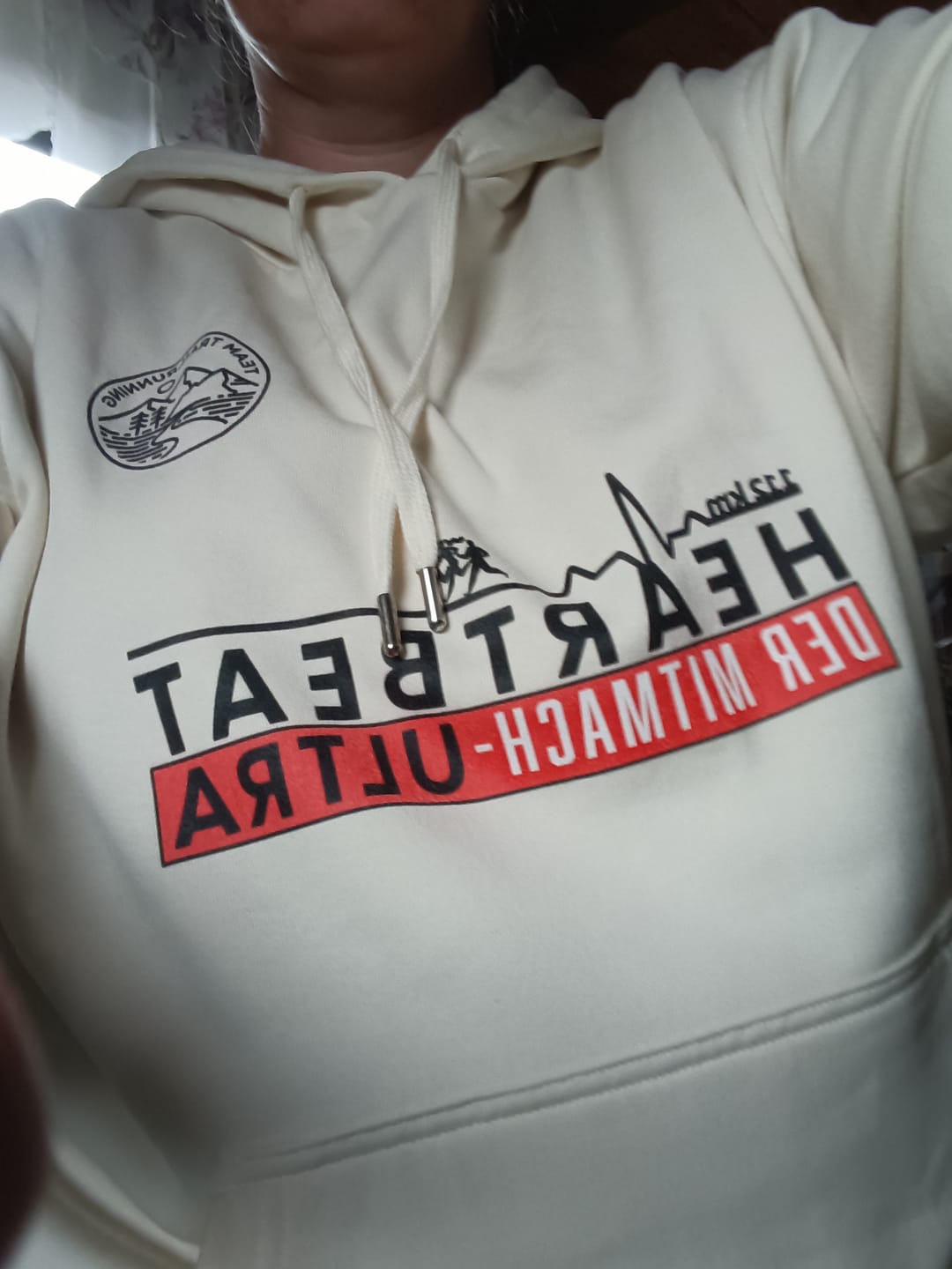 Customer photo review of HEARTBEAT ULTRA 2023 - Bio Premium Hoodie