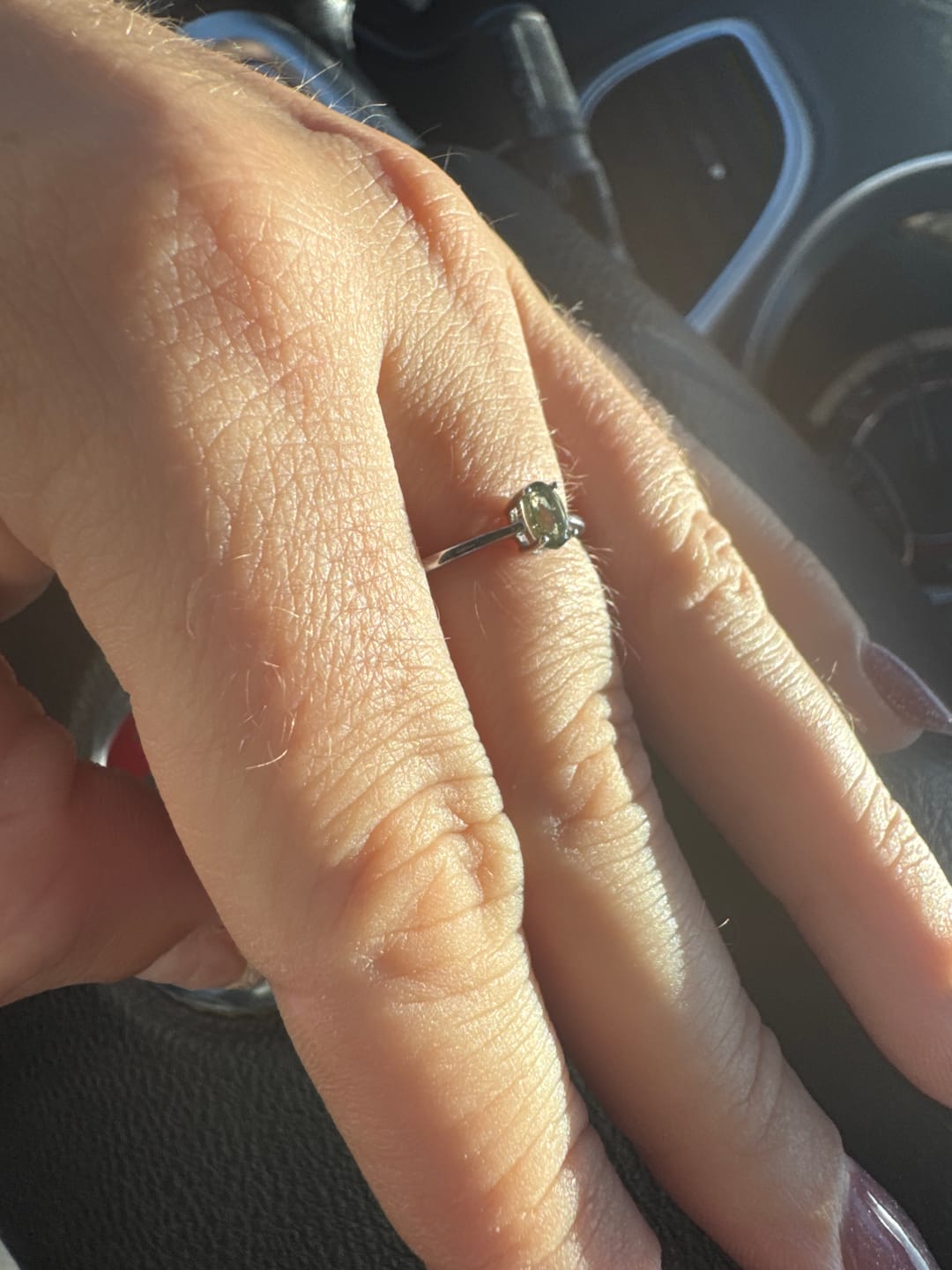 Customer photo review of Anillo Moldavita Ajustable | Buena suerte - Espiritualidad