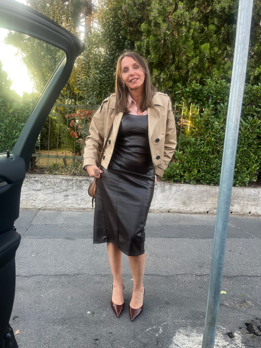 Customer photo review of Abito midi ecopelle bordeaux
