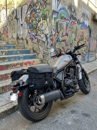 Customer photo review of 20L - Incognito Quick-Mount Small Honda Rebel 1100 Saddlebags