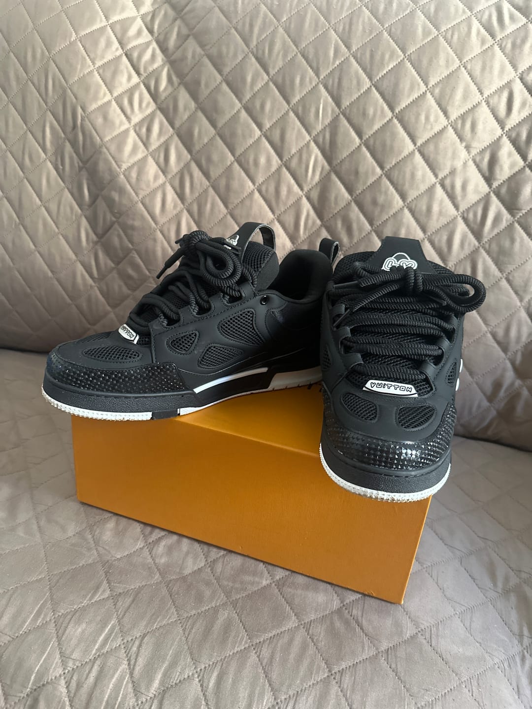 Customer photo review of Sneakers LV Skate Nera/Bianca