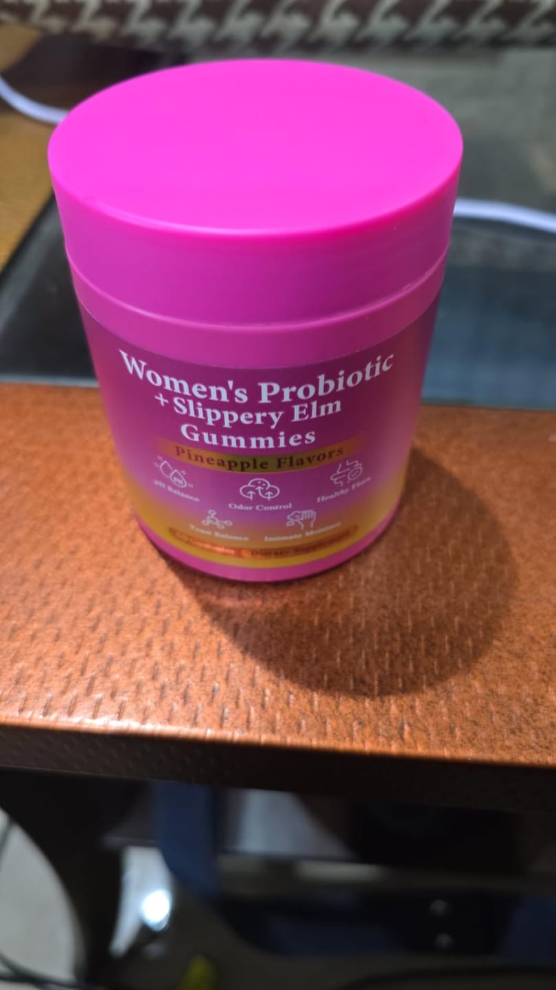 Customer photo review of Slippery Elm Probiotic Gummies for Women