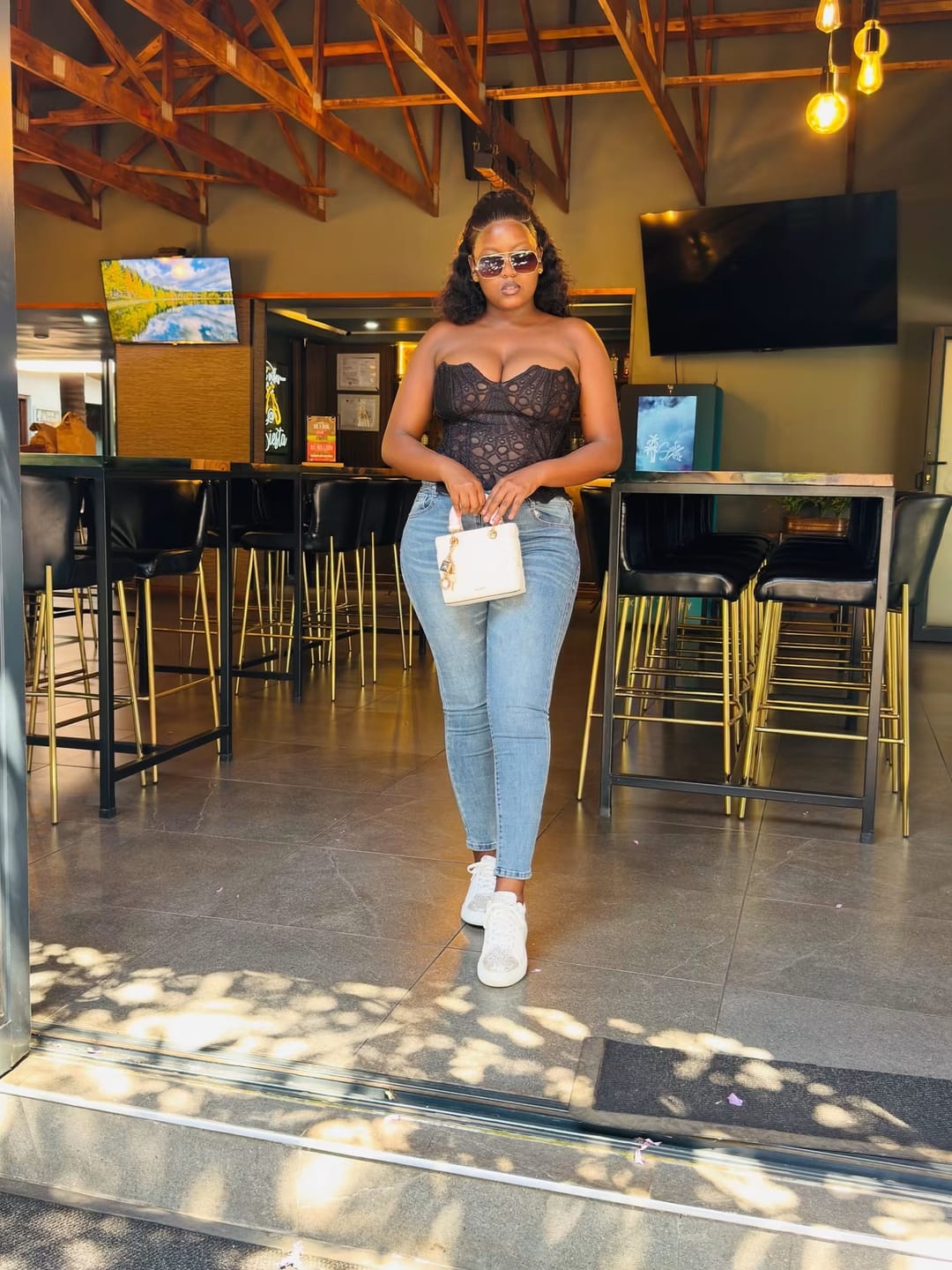Customer photo review of NOVA White