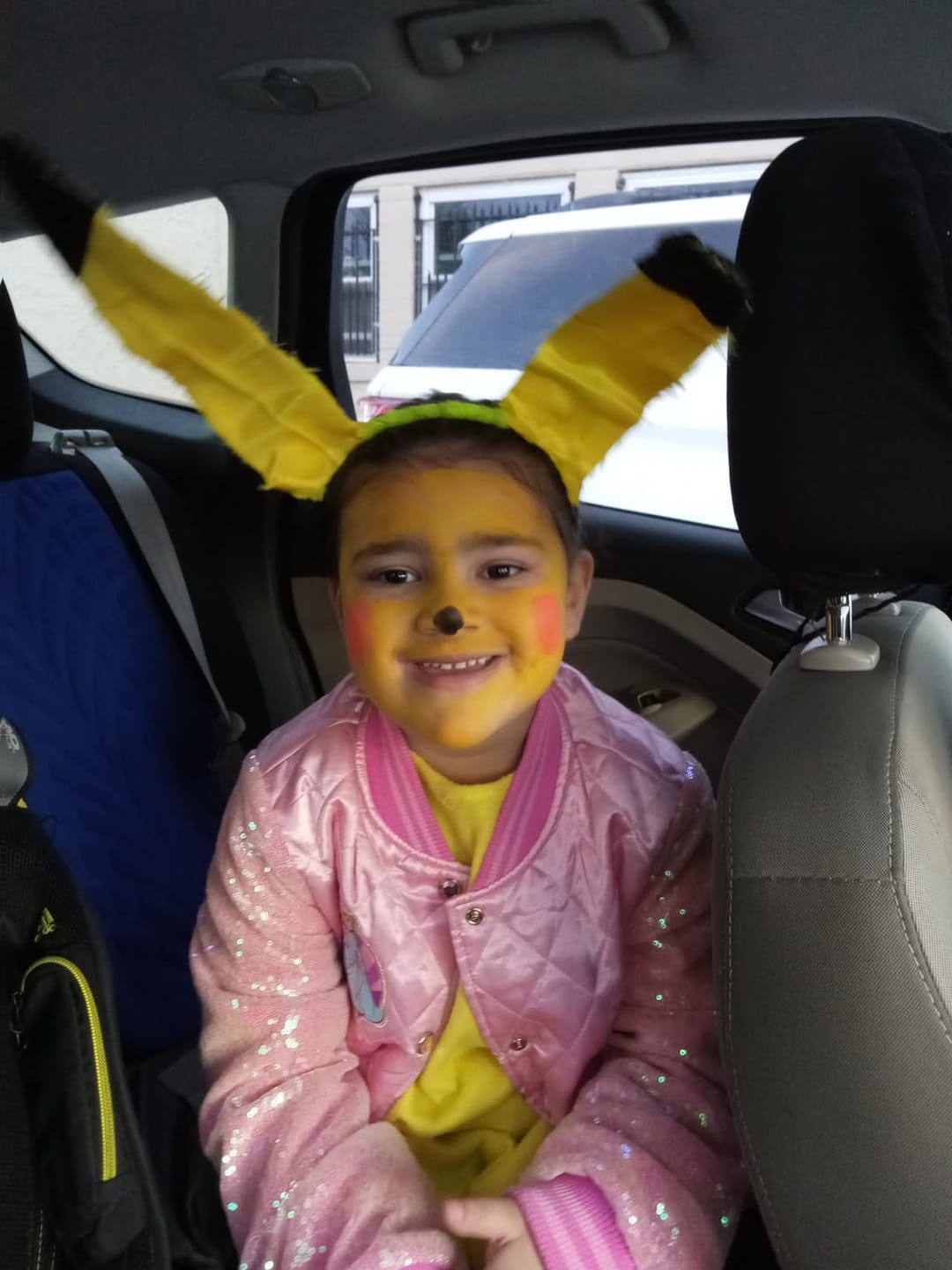 Customer photo review of Blue Squid Twist-Up Face & Body Paint Crayons
