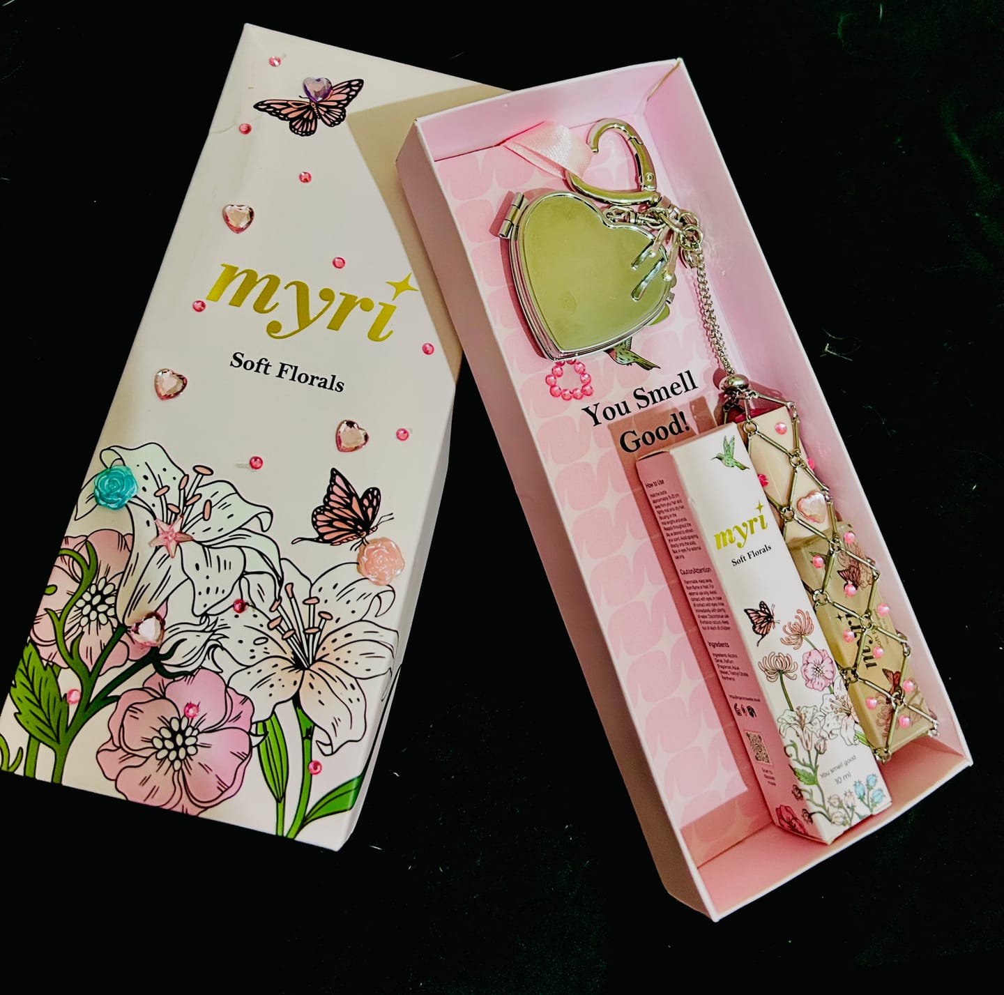 Customer photo review of Myri Soft Florals Hair Perfume 50 ML