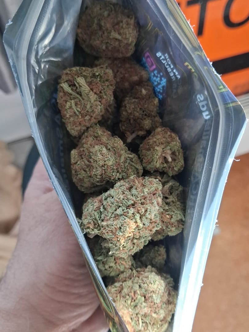 Customer photo review of Airheadz THCA Flower