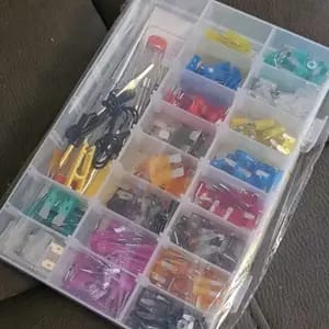 Customer photo review of Protezione Sovraccarico Fusibili Auto Zincati Set Colorato 306PCS