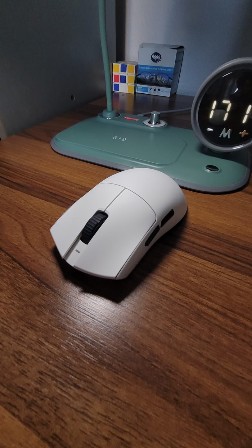 Customer photo review of ATK Blazing Sky X1 V2 Wireless Mouse