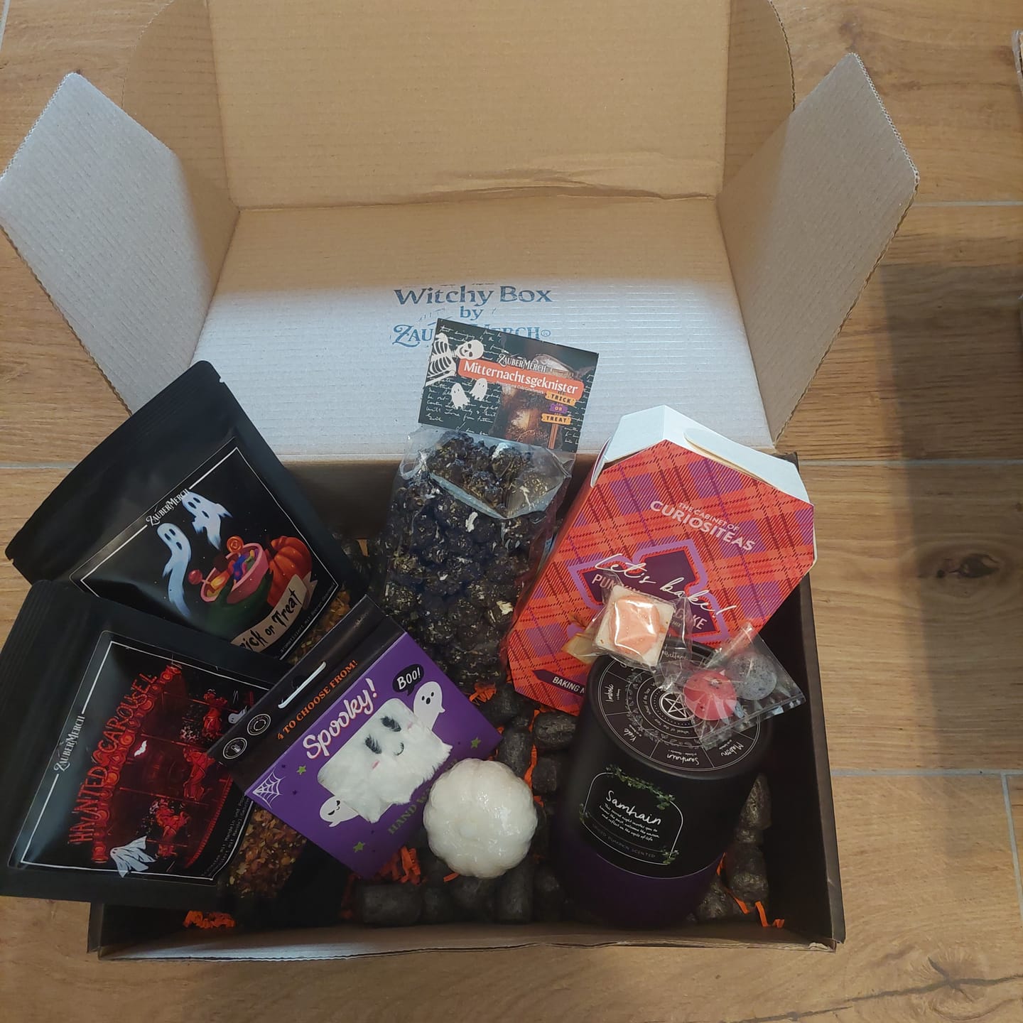 Customer photo review of Witchy Box Oktober (Monatlich wechselnd & limtiert)