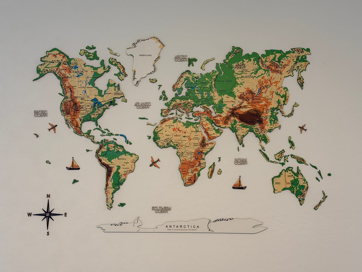Customer photo review of 3D Luminous Colored Wooden World Map Physical