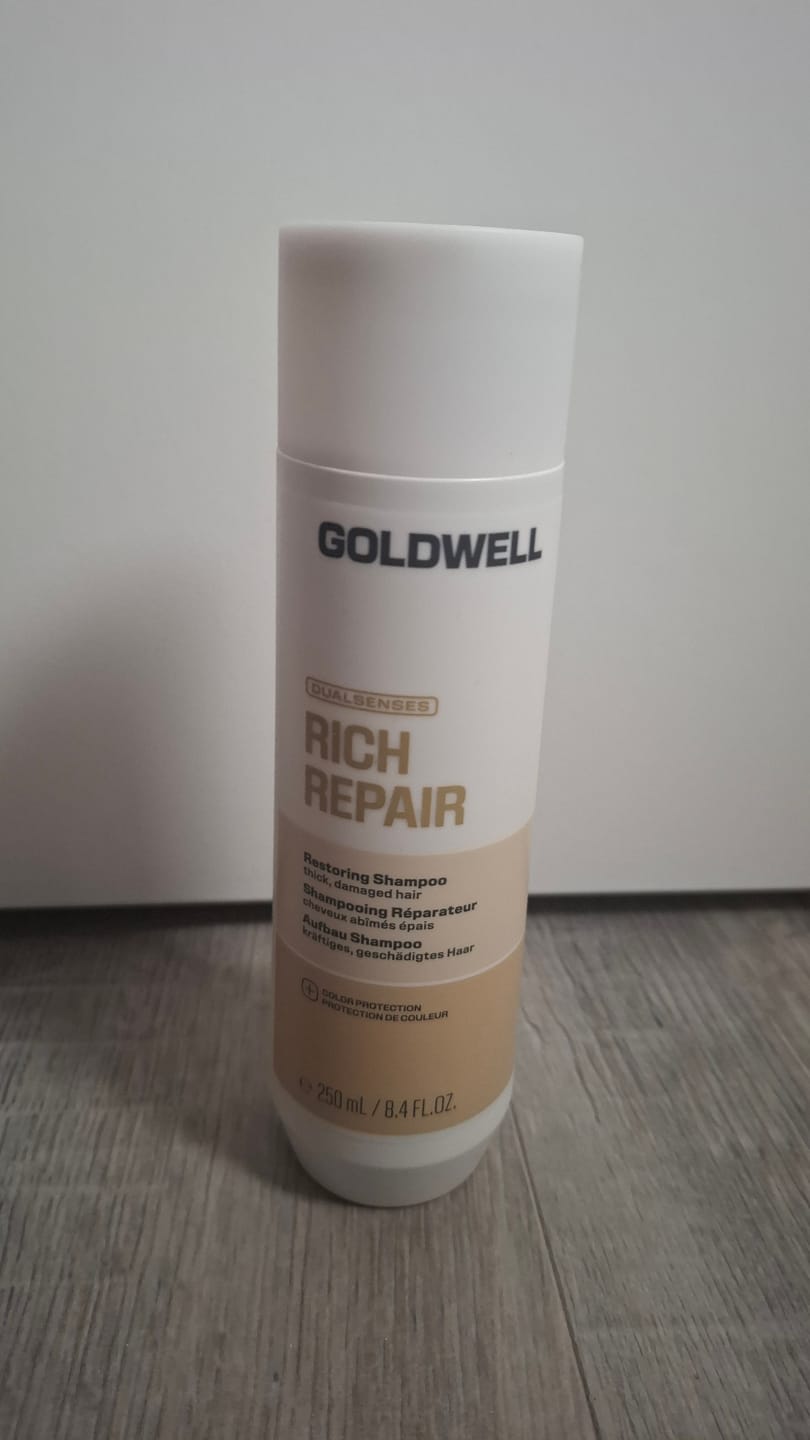 Customer photo review of Dualsenses Rich Repair Shampoo