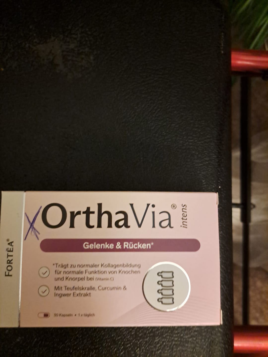 Customer photo review of OrthaVia® intens – Gelenke & Rücken