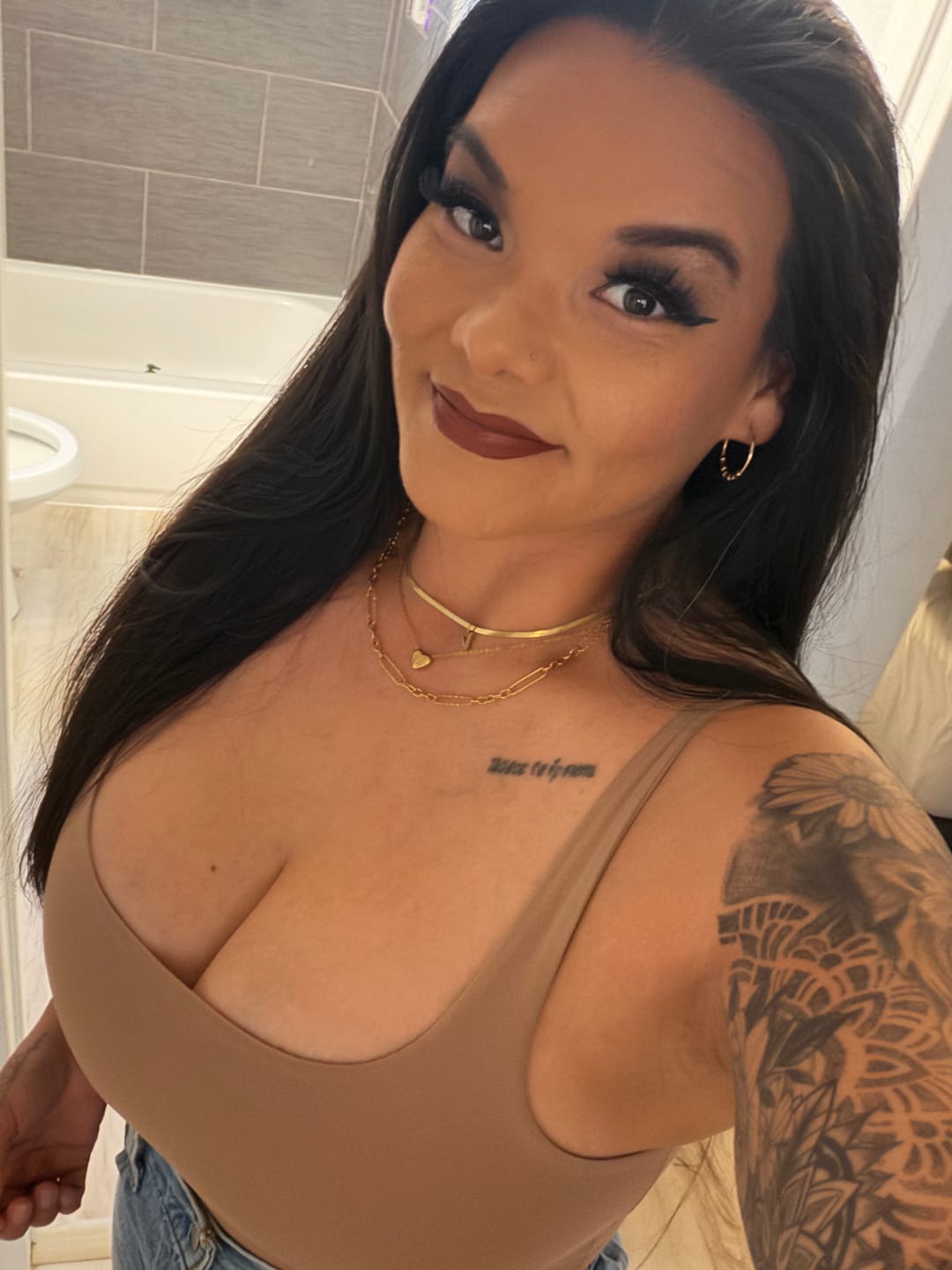 Customer photo review of Riley Heart Necklace (Bundle)