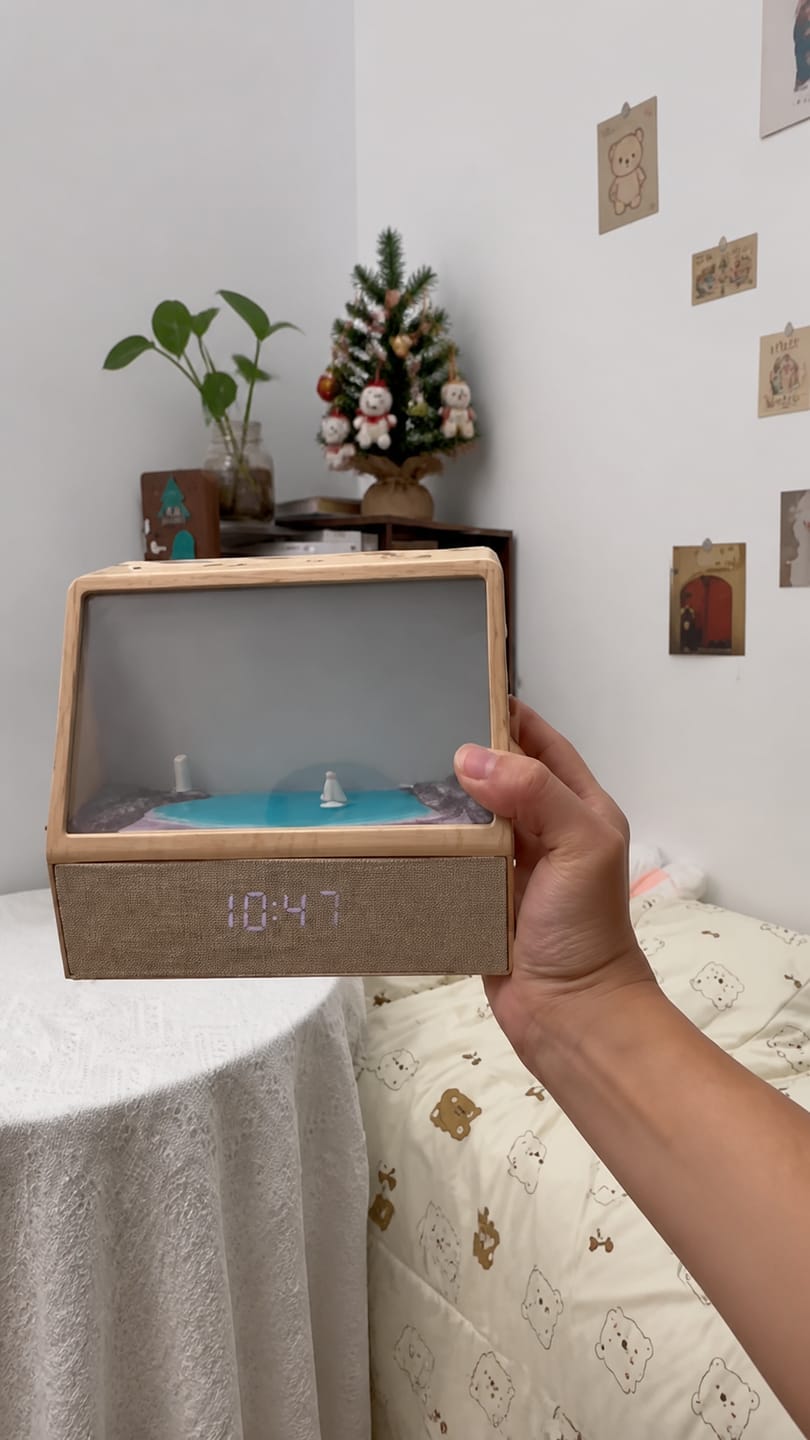 Customer photo review of Sunrise Simulation Wake-Up Light