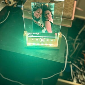 Customer photo review of Spotify Song Plaque