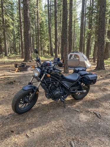 Customer photo review of 20L - Incognito Quick-Mount Small Honda Rebel 500 Saddlebags
