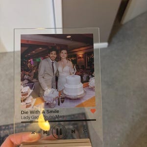Customer photo review of Spotify Song Plaque