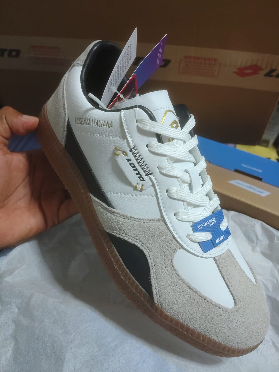 Customer photo review of Tenis Lecarde Men
