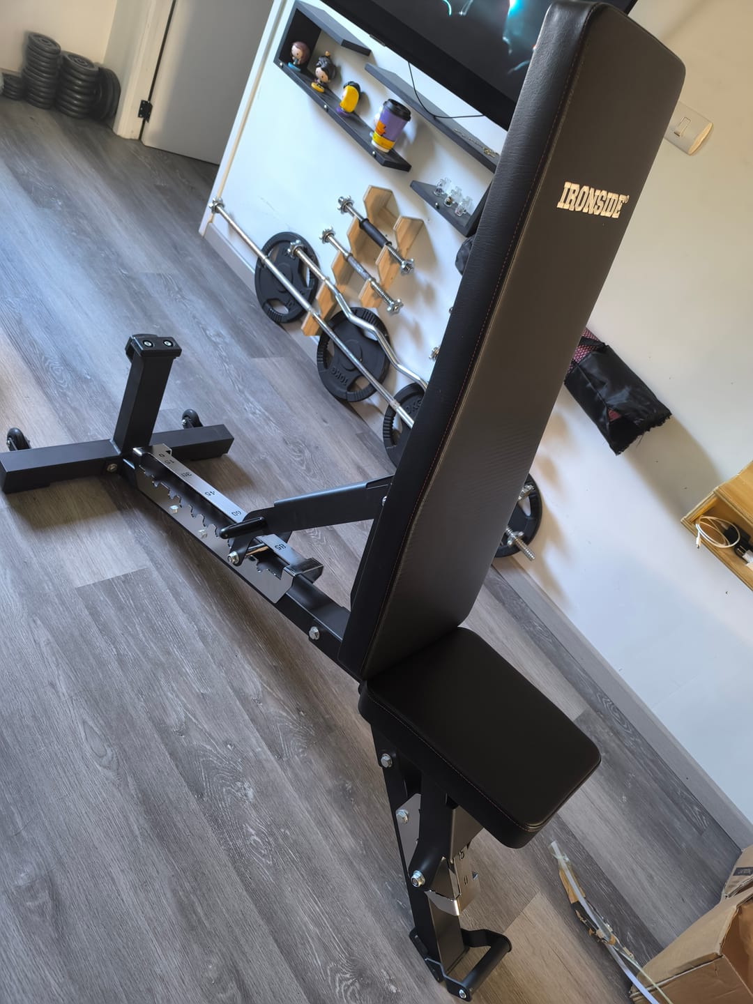Customer photo review of Banco Ajustable XR-1 IRONSIDE