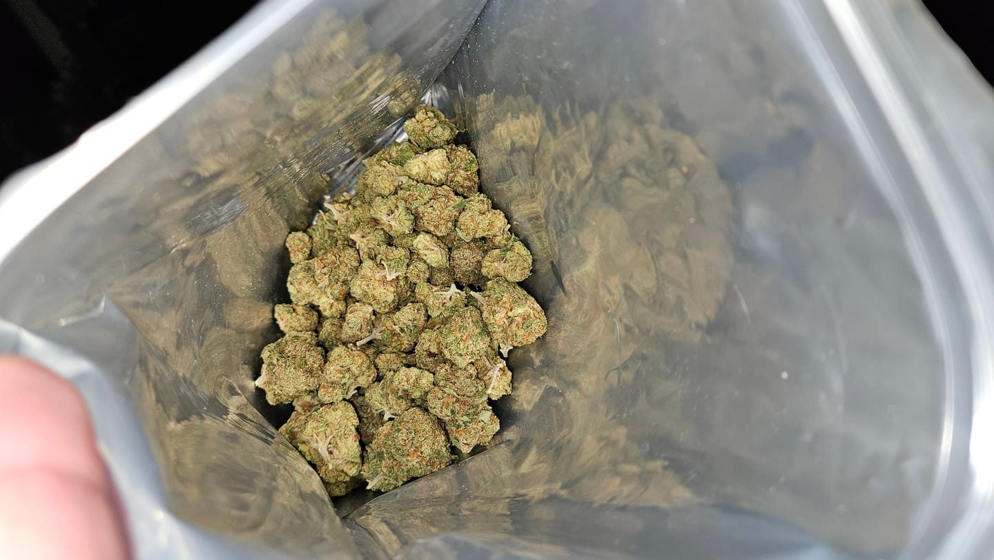 Customer photo review of Bulk THCA Smalls
