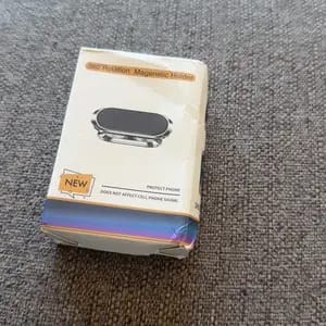 Customer photo review of Supporto Auto Magnetico Universale con Rotazione 360° e Ventosa
