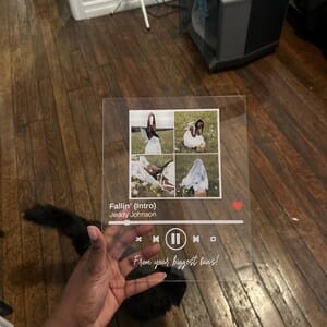 Customer photo review of Spotify Song Plaque
