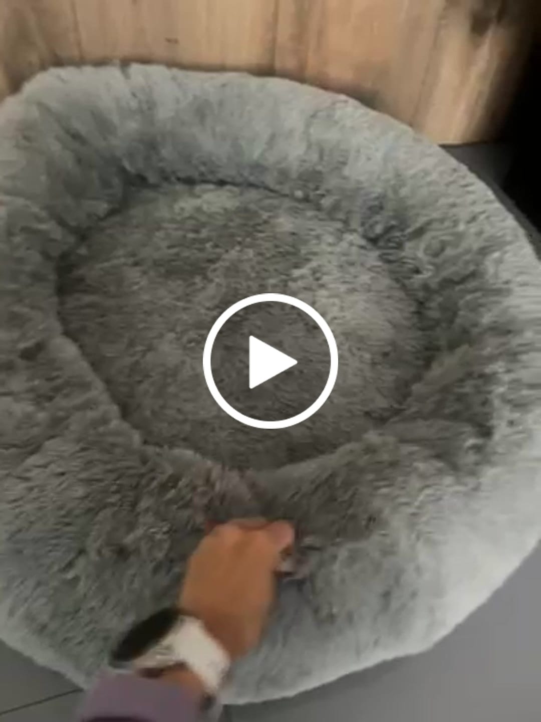 Customer video review of Funda Original para Cama Antiestrés para Perros