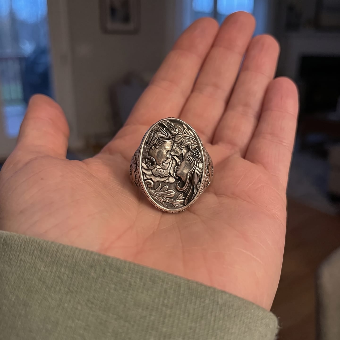 Customer photo review of Facing Lovers Ring