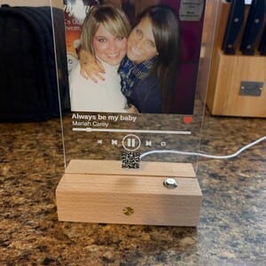 Customer photo review of Spotify Song Plaque