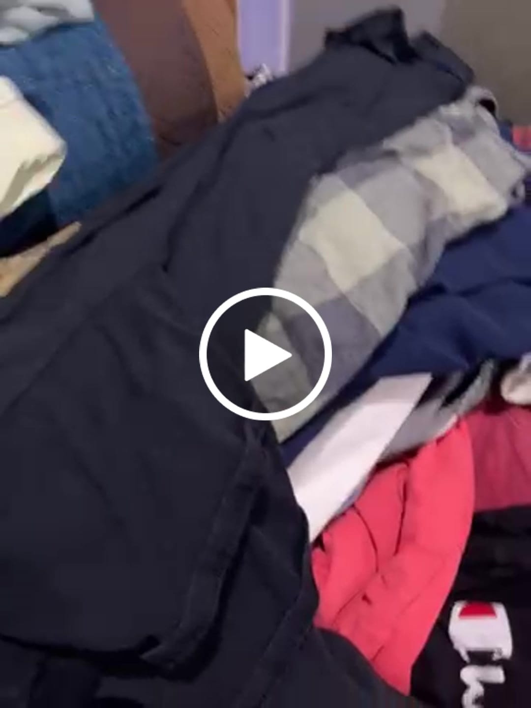 Customer video review of Wholesale Depop & Whatnot Mix (10 Pounds)