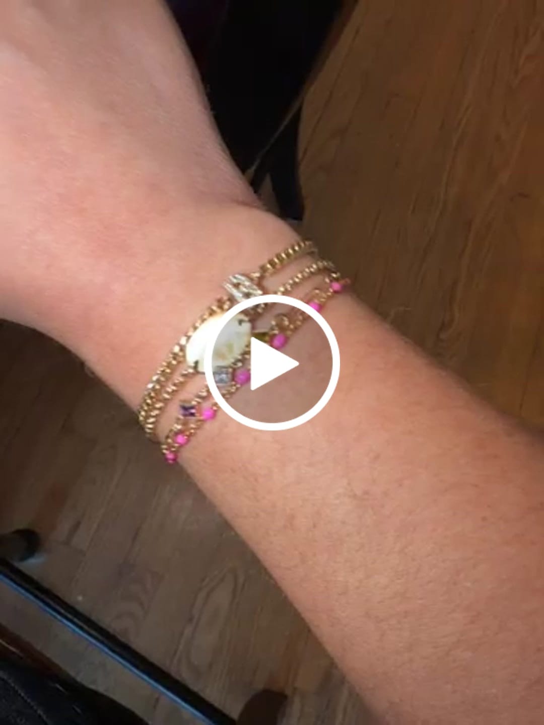 Customer video review of pink daisy bracelet