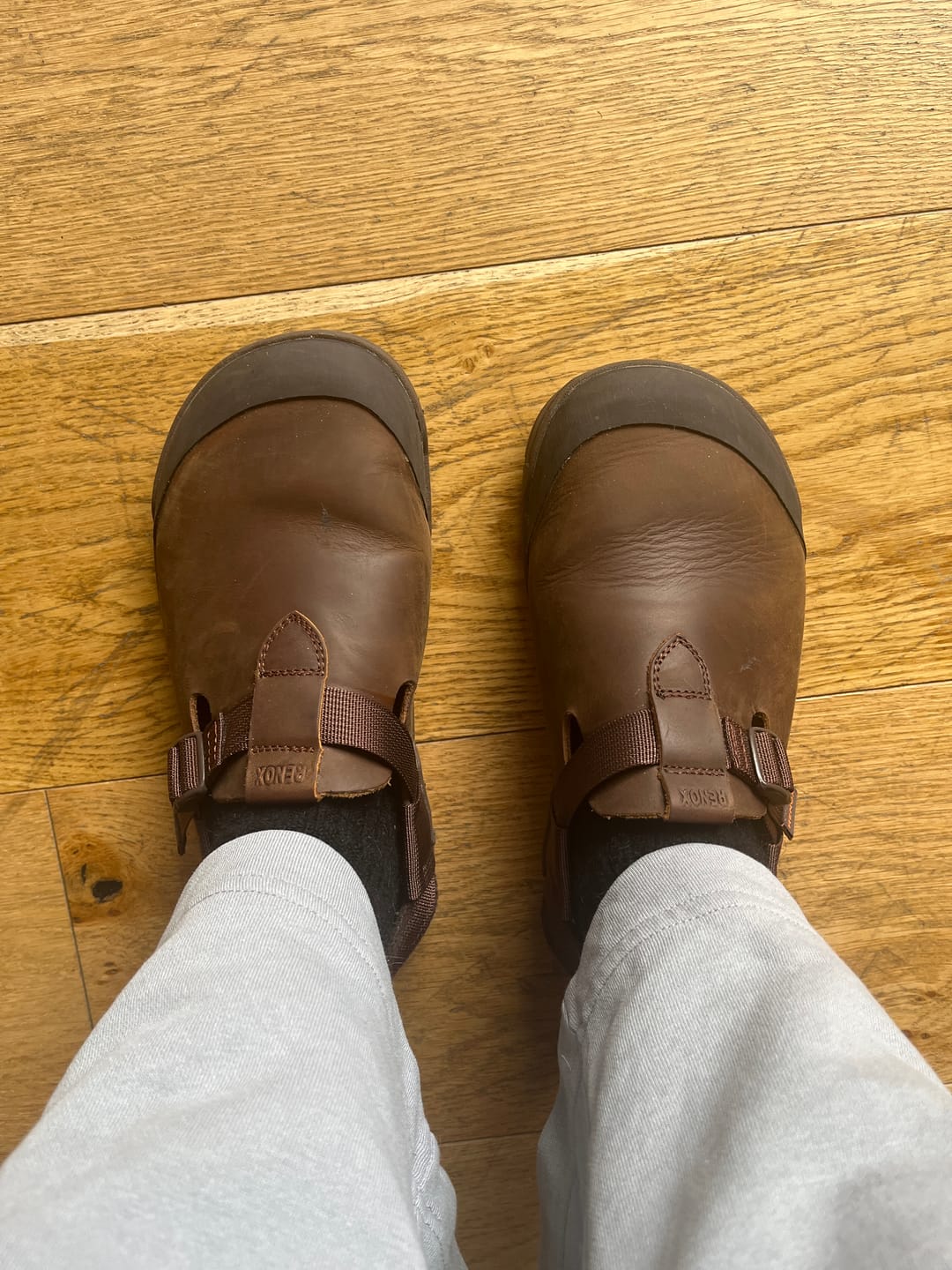 Customer photo review of Zueco Terra Clog Todo Terreno Café Chocolate Unisex