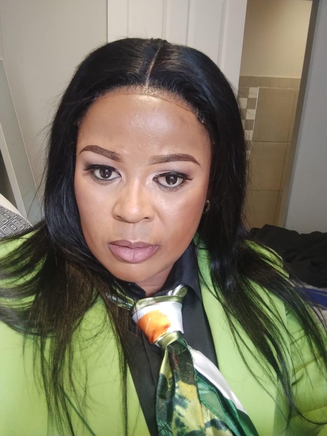 Customer photo review of JORDYN - Brazilian 4x4 Lace Wig
