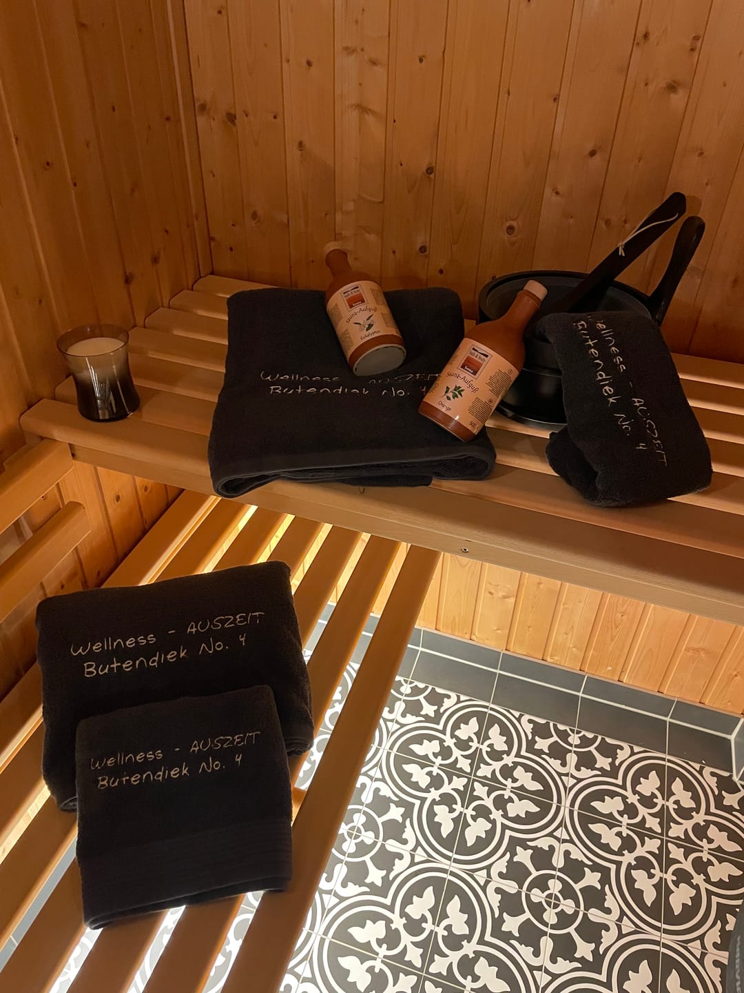 Customer photo review of Personalisiertes Handtuch mit Namen für Erwachsene bestickt