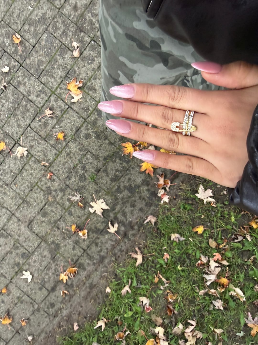 Customer photo review of Pave Flow Safety Ring 14K Vergoldung