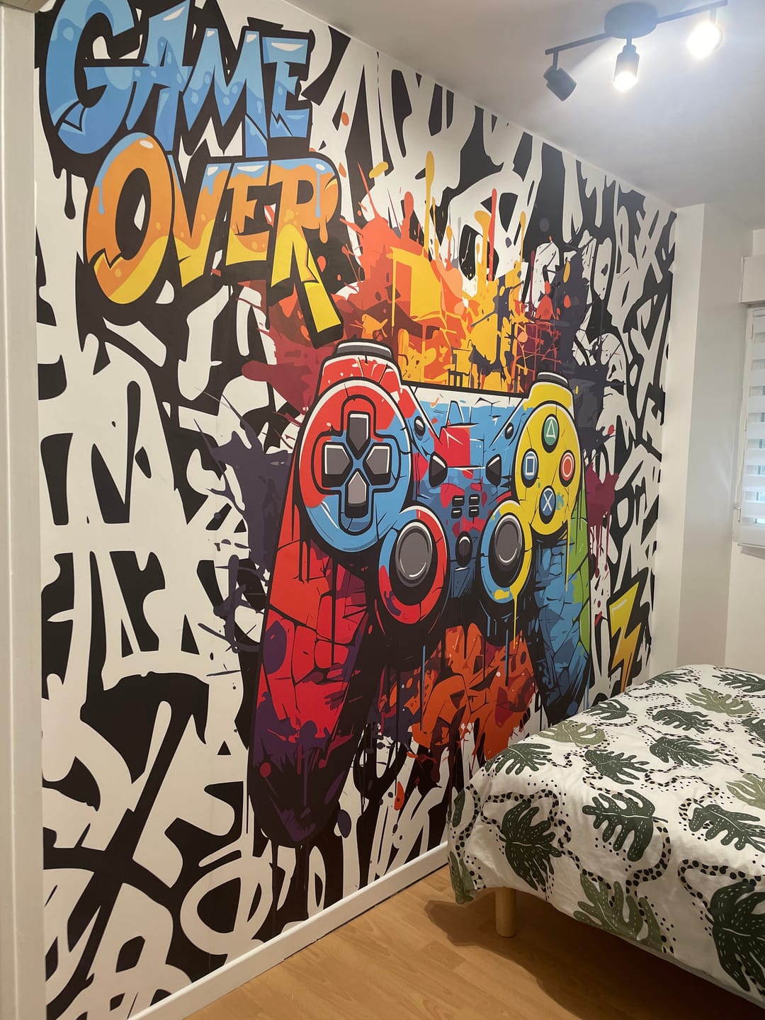 Customer photo review of Papier Peint Gamer  Game Over