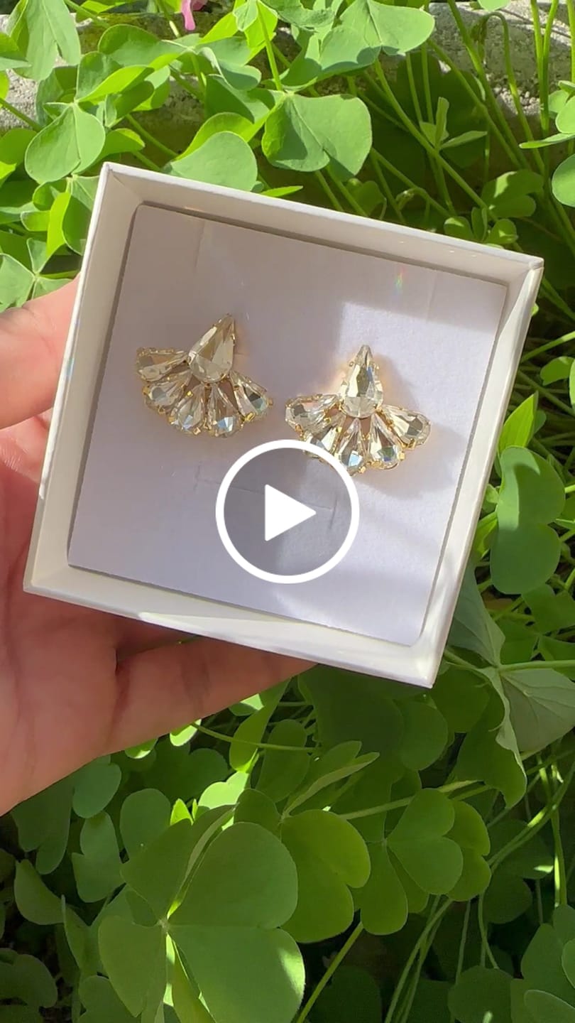 Customer video review of Libellulina (Orecchini placcati oro 18kt)
