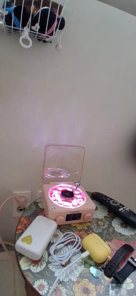 Customer photo review of GrooveGlow Vynora — Retro Bluetooth Speaker