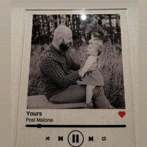 Customer photo review of Spotify Song Plaque