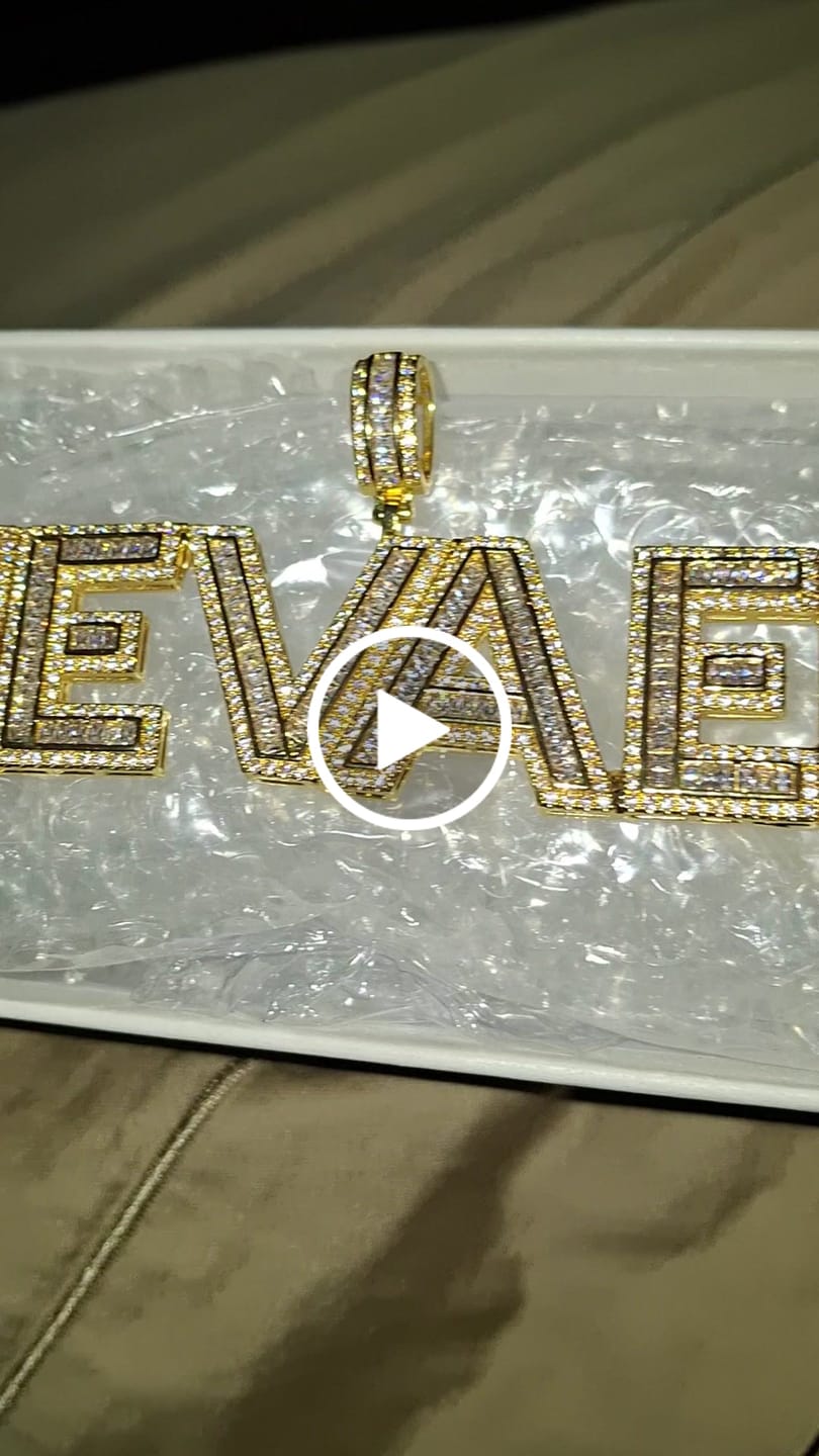 Customer video review of Baguette Custom Letter Pendant Yellow Gold